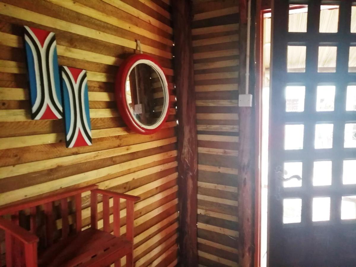 Murchison Backpackers Masindi Eksteriør bilde