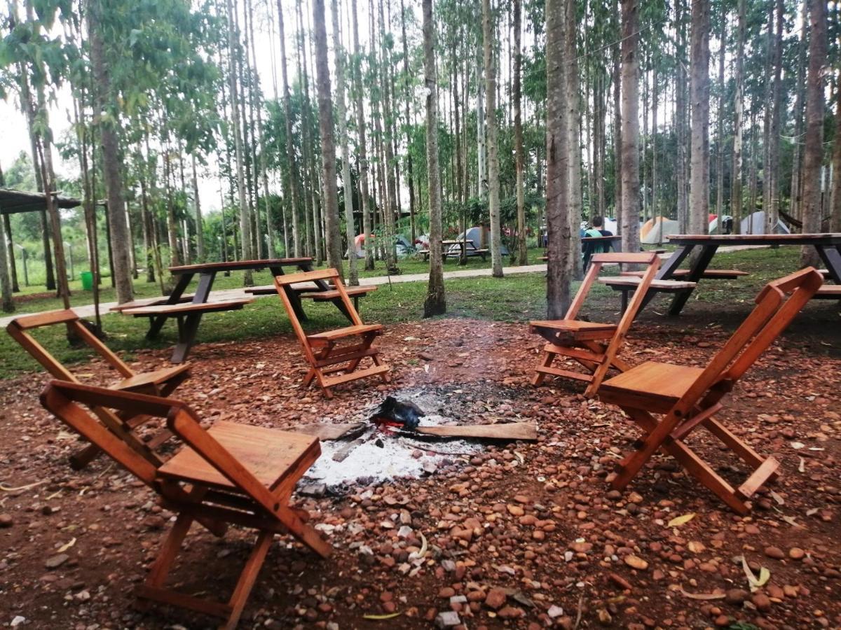 Murchison Backpackers Masindi Eksteriør bilde