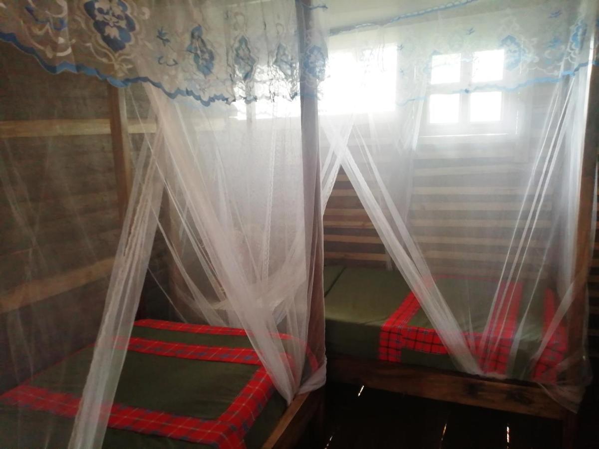 Murchison Backpackers Masindi Eksteriør bilde